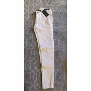 American Eagle off white cord jeans